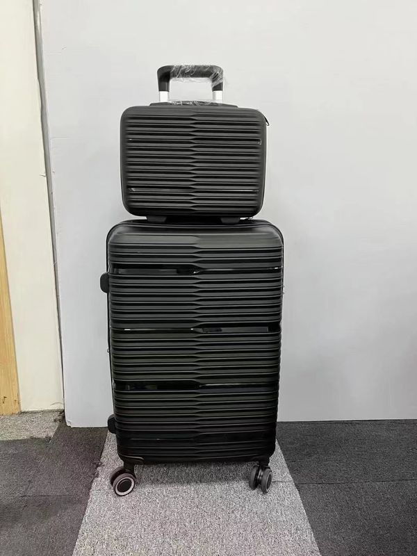 Ensemble de bagages en matériau PP à portée de main