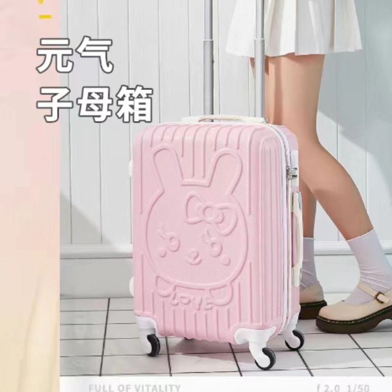 Compagnon de voyage chic: valise pour filles avec maquillage intégré pour des aventures élégantes