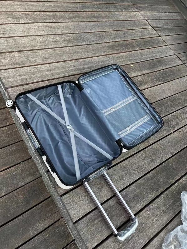 Nouveau design Porte-valise ABS + PC Ensemble de bagages à coque dure Sacs de voyage Ensemble de valises