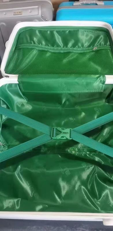 Unisexe 18 20 24 pouces Durable et robuste Matériau ABS Boîte d'embarquement Pour les garçons et les filles