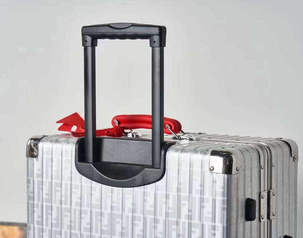 Marchés en ligne chinois Tous en alliage d'aluminium original résistant à l'usure Trolley Case de voyage Marque Ensemble de bagages de voyage Luxe