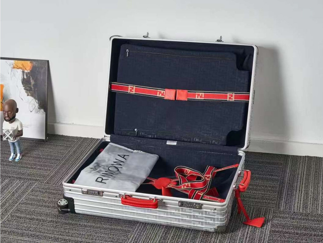 Marchés en ligne chinois Tous en alliage d'aluminium original résistant à l'usure Trolley Case de voyage Marque Ensemble de bagages de voyage Luxe