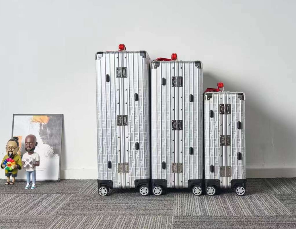 Marchés en ligne chinois Tous en alliage d'aluminium original résistant à l'usure Trolley Case de voyage Marque Ensemble de bagages de voyage Luxe