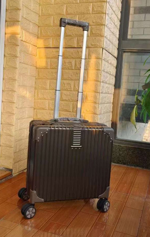 Nouveau bagage de concepteur de bonne qualité à l'épreuve des rayures Trolley valise affaires ordinateur bagage aluminium cadre valise