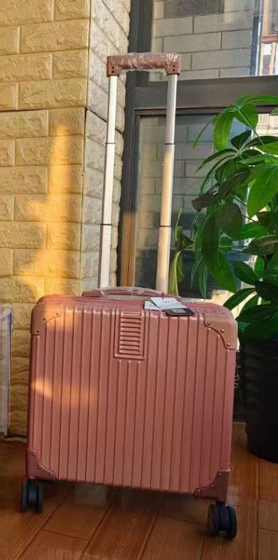 Bonne qualité Trolley à l'épreuve des rayures valise de bureau ordinateur bagage 18 pouces à quatre roues Silent Aluminium cadre valise