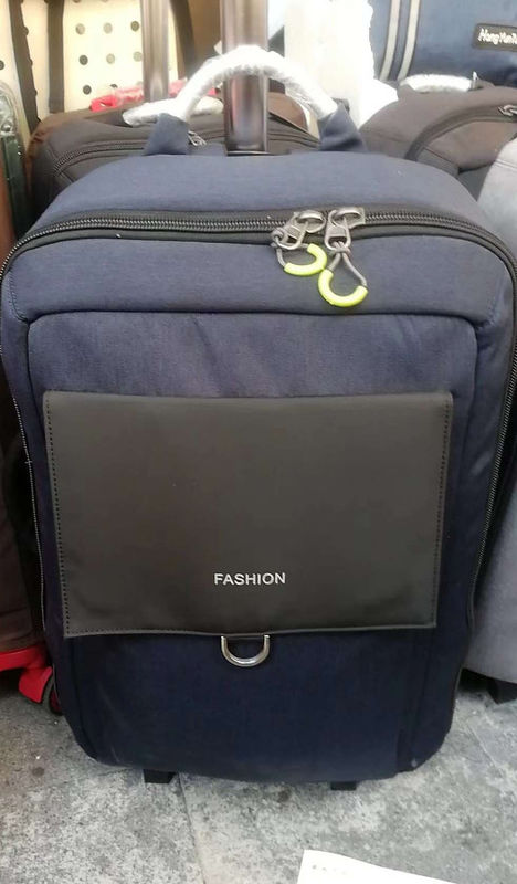 Lycée en plein air en gros mode usb hommes sacs portables personnalisés voyage portable étanche sac à dos scolaire