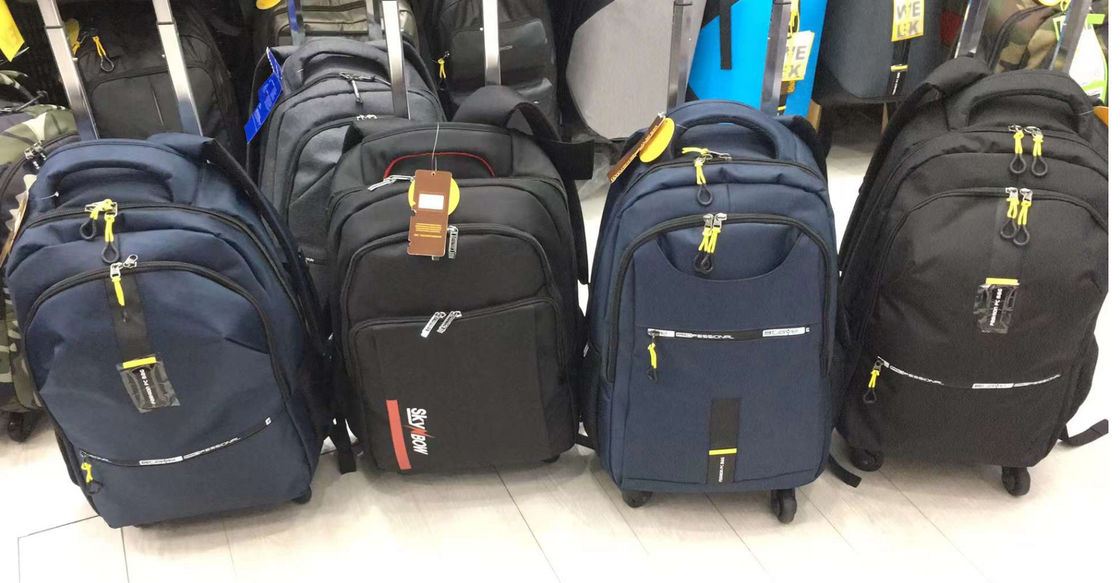Lycée en plein air en gros mode usb hommes sacs portables personnalisés voyage portable étanche sac à dos scolaire