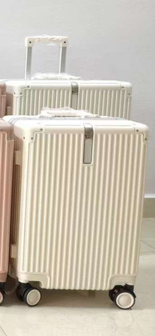 Cadre en aluminium Bagage de stock Design de mode 6 couleurs Haute capacité Vente à chaud 3 tailles Matériau ABS + PC Dur sans poids