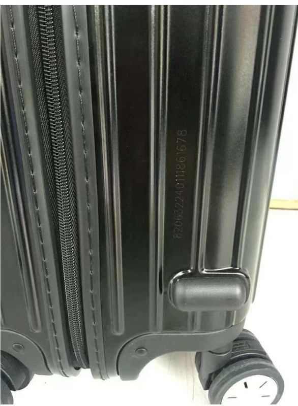 20 pouces unisexe pour adultes avec une nouvelle boîte de mot de passe grande capacité couleur solide anti-collision