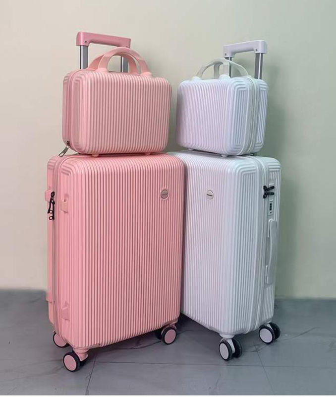 Vente en gros personnalisé Nouveau design de haute qualité Pc léger Bagage Chariot Voyage Bagages Ensemble