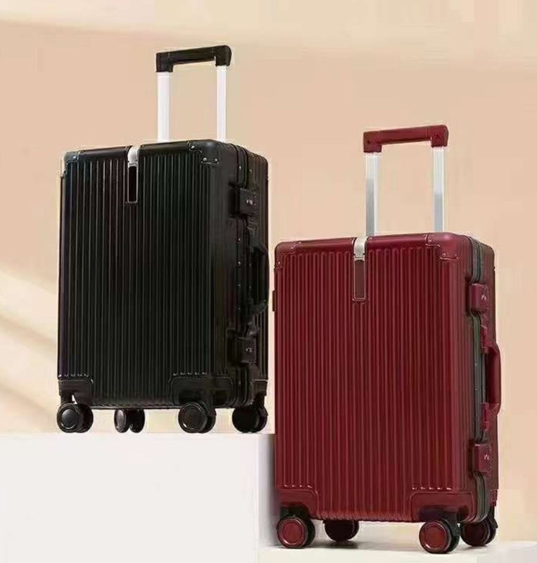 Boîte cadeau de 22 pouces pour chien Petite rose pleine valise en aluminium